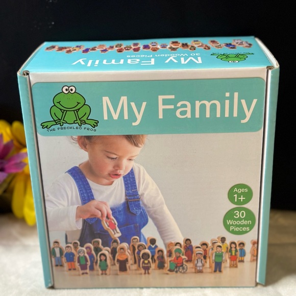NEW The Freckled Frog “My Family” 30 Wooden Pieces Double Sided Diverse Culture - Picture 1 of 9